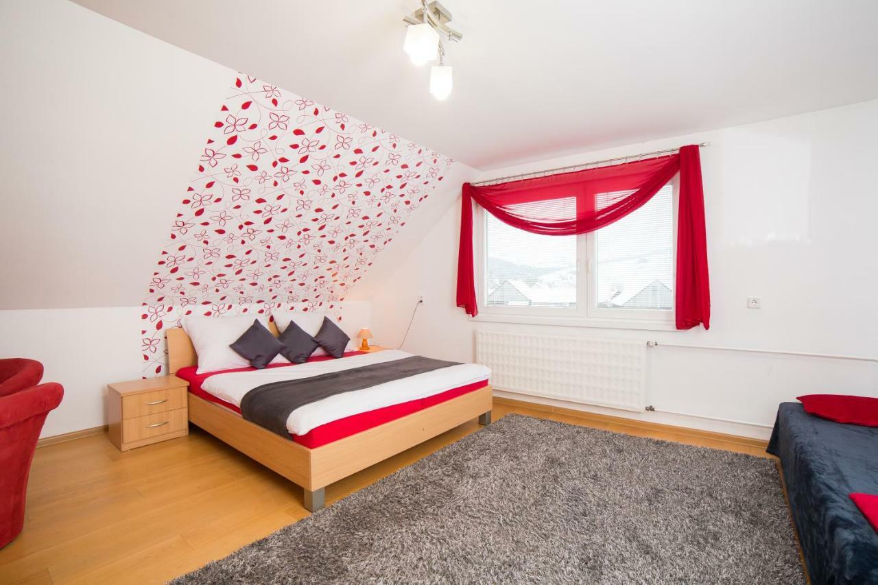 Apartmanovy Dom Adriana Bölényfalu Kültér fotó